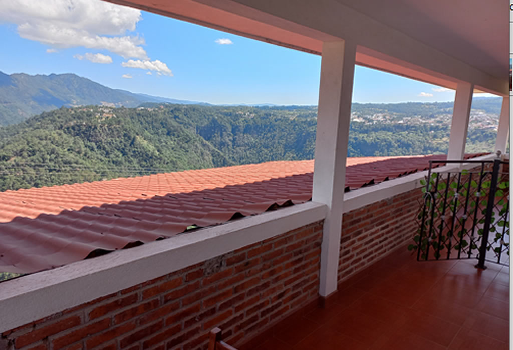 Habitación Familiar Superior con Vista a la Montaña